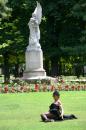 enterrement de maman paris 149 * 4368 x 2912 * (5.87MB)